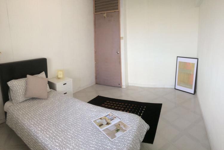 Hougang Avenue 10 thumbnail photo